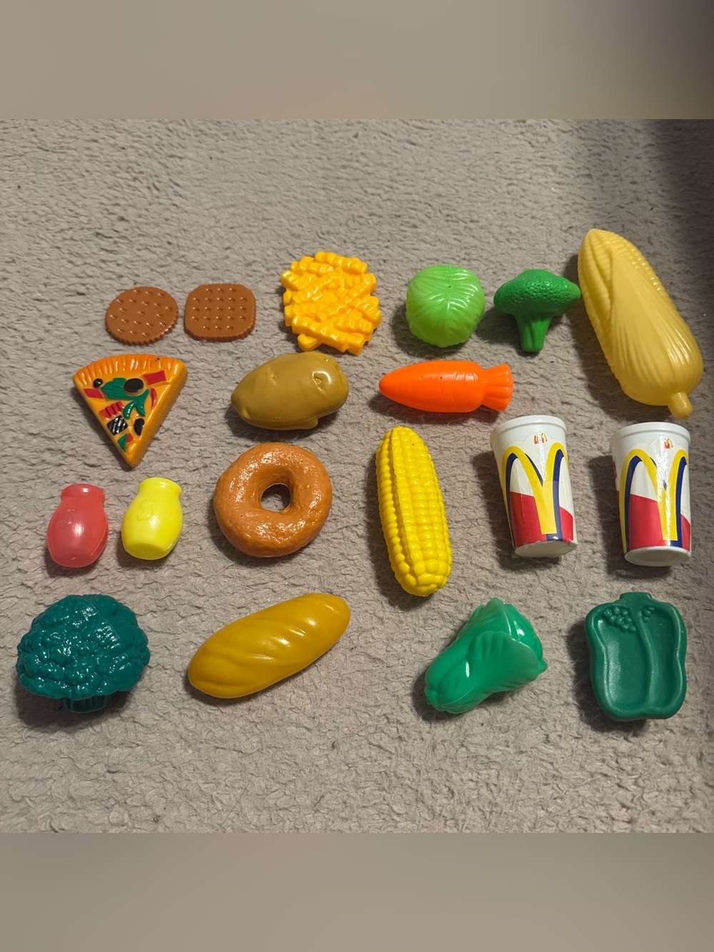 Pretend Play Food Kitchen Lot Assorted 19 Pieces Modern & Vintage Mixed Veggies-